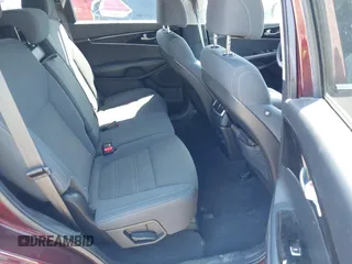 2017 Kia Sorento LX with VIN 5XYPG4A34HG192880, listed as a IAAI auction lot 42045752 with 150,772 mi miles. Bid and sale history available at carsss.com. Image 8.