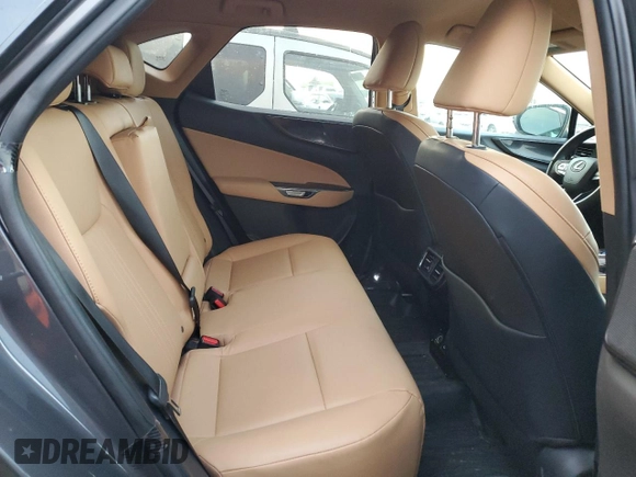 2024 Lexus NX 250 z VIN 2T2ADCAZ8RC008577, wystawiony jako Copart lot #85818244 z przebiegiem 49 324 mil mil oraz Szkoda całkowita • Salvage title. Historia ofert i sprzedaży dostępna na DreamBid. Obrazek 11.