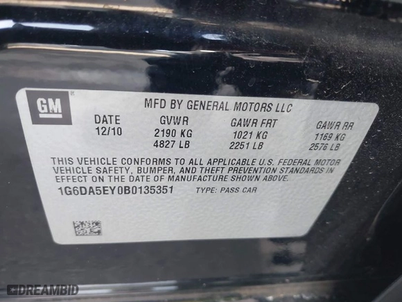 2011 Cadillac CTS Sedan with VIN 1G6DA5EY0B0135351, listed as a IAAI auction lot 41433130 with 111,120 mi miles. Bid and sale history available at carsss.com. Image 9.