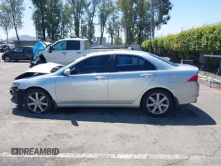 2004 Acura TSX w/Navigation z VIN JH4CL96934C023631, wystawiony jako IAAI lot #41993059 z przebiegiem 165 449 mil mil oraz . Historia ofert i sprzedaży dostępna na DreamBid. Obrazek 14.