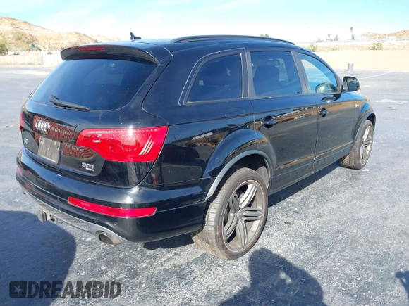 2014 Audi Q7 3.0T S line Prestige with VIN WA1DGAFE8ED003731, listed as a IAAI auction lot 41342173 with 65,118 mi miles. Bid and sale history available at carsss.com. Image 4.