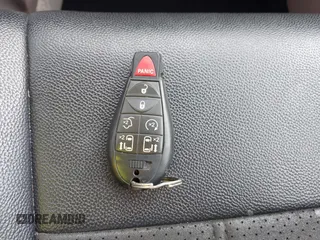 2019 Dodge Grand Caravan SXT with VIN 2C4RDGCG0KR786940, listed as a IAAI auction lot 41648332 with 96,427 mi miles and . Bid and sale history available at DreamBid. Image 11.