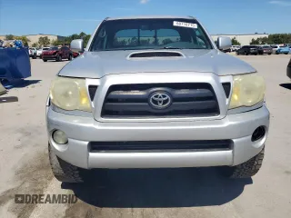 2005 Toyota Tacoma PreRunner z VIN 5TETU62N45Z115205, wystawiony jako Copart lot #60710715 z przebiegiem 184 529 mil mil oraz Czysty tytuł • Clean title. Historia ofert i sprzedaży dostępna na DreamBid. Obrazek 5.
