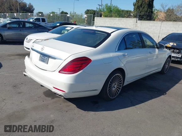 2014 Mercedes-Benz S 550 z VIN WDDUG8CB5EA022737, wystawiony jako IAAI lot #41861285 z przebiegiem 145 837 mil mil oraz . Historia ofert i sprzedaży dostępna na DreamBid. Obrazek 4.