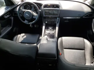 2019 Jaguar F-Pace 25t Premium with VIN SADCJ2FX5KA355404, listed as a Copart auction lot 55657935 with 56,832 mi miles and Salvage title. Bid and sale history available at DreamBid. Image 8.