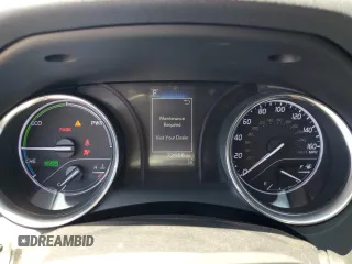 2019 Toyota Camry Hybrid LE z VIN 4T1B31HK9KU006155, wystawiony jako Copart lot #58420135 z przebiegiem 72 666 mil mil oraz Szkoda całkowita • Salvage title. Historia ofert i sprzedaży dostępna na DreamBid. Obrazek 9.