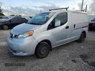 2014 Nissan NV200 S with VIN 3N6CM0KN1EK701539, listed as a Copart auction lot 63879545 with 302,513 mi miles and Clean title. Bid and sale history available at DreamBid. Image 1.