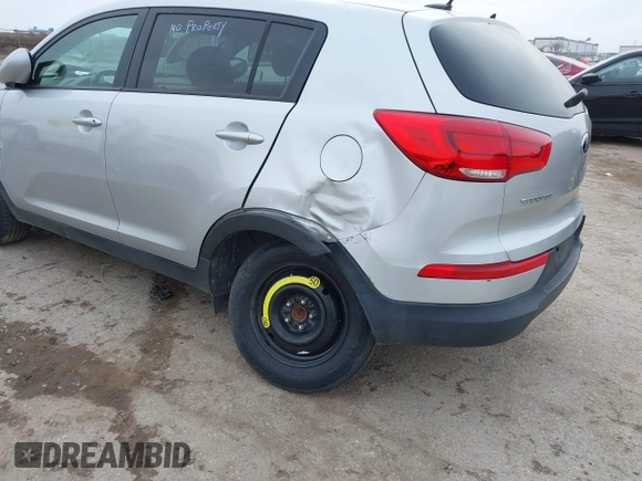2016 Kia Sportage LX with VIN KNDPB3AC4G7804225, listed as a IAAI auction lot 41576543 with 143,613 mi miles. Bid and sale history available at carsss.com. Image 6.
