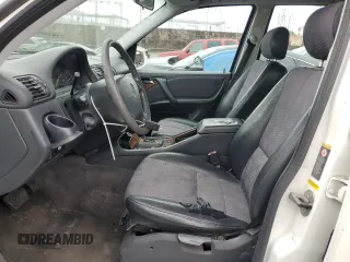 2004 Mercedes-Benz M-Class 3.5L with VIN 4JGAB57E74A501184, listed as a Copart auction lot 77801184 with 0 mi miles and Salvage Title. Bid and sale history available at carsss.com. Image 7.