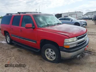 2001 Chevrolet Suburban LT with VIN 3GNEC16T01G219226, listed as a IAAI auction lot 41984110 with 284,511 mi miles. Bid and sale history available at carsss.com. Image 1.