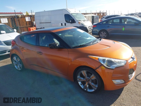 2013 Hyundai Veloster w/Gray Int with VIN KMHTC6AD6DU122025, listed as a IAAI auction lot 41551623 with 189,793 mi miles. Bid and sale history available at carsss.com. Image 1.