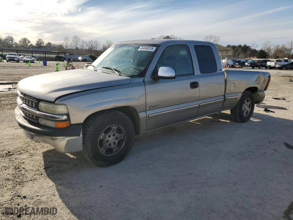 2000 Chevrolet Silverado 1500 LS with VIN 2GCEC19T3Y1249022, listed as a Copart auction lot 46484515 with 0 mi miles and Salvage Title. Bid and sale history available at carsss.com. Image 1.