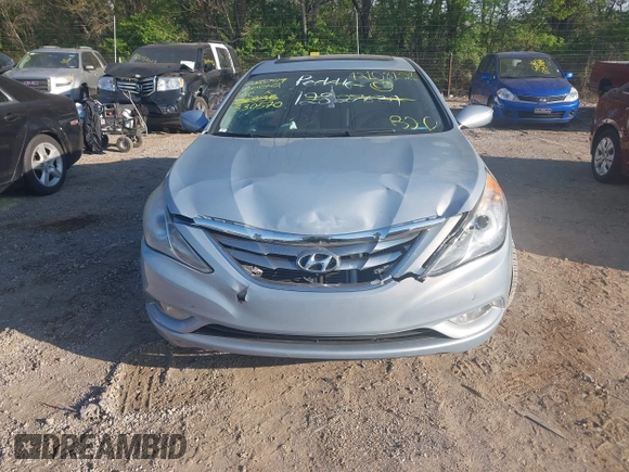 2012 Hyundai Sonata SE with VIN 5NPEC4AB7CH330570, listed as a IAAI auction lot 42108128 with 124,439 mi miles and . Bid and sale history available at carsss.com. Image 6.
