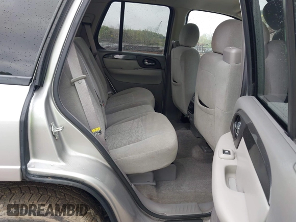 2005 GMC Envoy SLE z VIN 1GKDT13S752159660, wystawiony jako IAAI lot #41996041 z przebiegiem 133 948 mil mil oraz . Historia ofert i sprzedaży dostępna na DreamBid. Obrazek 8.