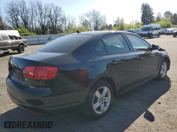 2012 Volkswagen Jetta TDI w/Premium & Nav с VIN 3VWLL7AJ2CM314266, выставлен на аукционе Copart как лот 51961265 с пробегом 175 480 миль миль и Списание • Salvage title. История ставок и продаж доступна на DreamBid. Изображение 3.