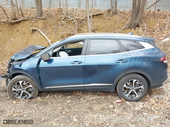 2023 Kia Sportage Hybrid EX with VIN KNDPVCAG3P7057632, listed as a IAAI auction lot 41816555 with 27,849 mi miles. Bid and sale history available at carsss.com. Image 14.