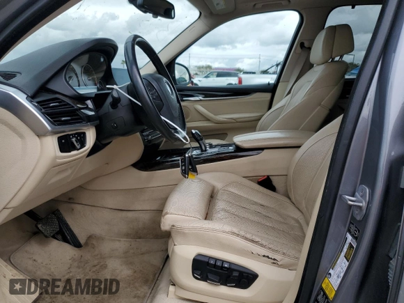 2014 BMW X5 xDrive35d with VIN 5UXKS4C58E0J96793, listed as a Copart auction lot 49045595 with 84,641 mi miles and Clean Title. Bid and sale history available at carsss.com. Image 7.