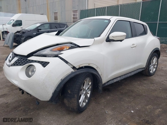 2015 Nissan Juke SV with VIN JN8AF5MV5FT556175, listed as a IAAI auction lot 41751419 with 115,935 mi miles. Bid and sale history available at carsss.com. Image 18.