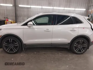 2017 Lincoln MKC Reserve with VIN 5LMTJ3DH0HUL62659, listed as a IAAI auction lot 42244614 with 62,059 mi miles and . Bid and sale history available at DreamBid. Image 15.