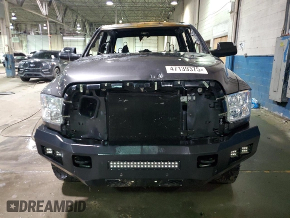 2017 Ram 2500 Tradesman z VIN 3C6UR5CL9HG639020, wystawiony jako Copart lot #47139375 z przebiegiem Nie podano mil oraz Czysty tytuł • Clean title. Historia ofert i sprzedaży dostępna na DreamBid. Obrazek 5.