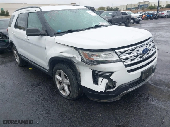 2019 Ford Explorer XLT with VIN 1FM5K7D86KGB15989, listed as a IAAI auction lot 41569315 with 77,040 mi miles. Bid and sale history available at carsss.com. Image 6.