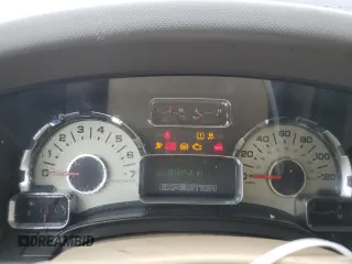 2011 Ford Expedition XLT z VIN 1FMJU1J59BEF13077, wystawiony jako Copart lot #44990515 z przebiegiem 151 317 mil mil oraz Szkoda całkowita • Salvage title. Historia ofert i sprzedaży dostępna na DreamBid. Obrazek 9.