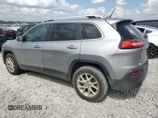 2016 Jeep Cherokee Latitude with VIN 1C4PJMCB5GW210133, listed as a Copart auction lot 61161545 with 222,461 mi miles and Clean title. Bid and sale history available at DreamBid. Image 2.