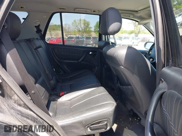 2004 Mercedes-Benz M 350 with VIN 4JGAB57E64A506988, listed as a IAAI auction lot 42219772 with 294,505 mi miles and . Bid and sale history available at DreamBid. Image 8.