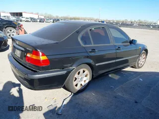 2003 BMW 3 Series 325i with VIN WBAEV33493PD57793, listed as a IAAI auction lot 41848102 with 170,071 mi miles and . Bid and sale history available at DreamBid. Image 4.