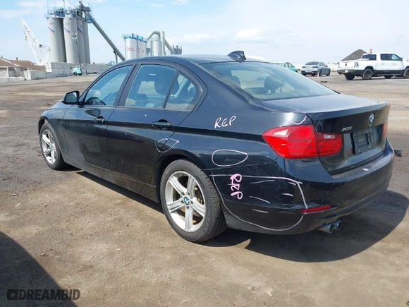 2014 BMW 3 Series 328i xDrive with VIN WBA3B5G58ENS08110, listed as a IAAI auction lot 41890299 with 90,316 mi miles. Bid and sale history available at carsss.com. Image 3.
