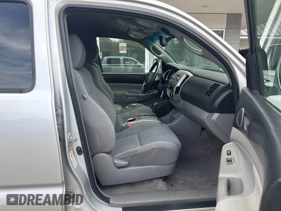 2010 Toyota Tacoma with VIN 5TEMU4FN9AZ700195, listed as a IAAI auction lot 42292106 with 232,453 mi miles and . Bid and sale history available at DreamBid. Image 5.