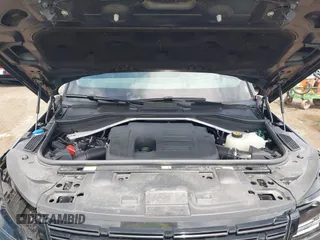 2024 Land Rover Range Rover Sport Dynamic SE z VIN SAL1L9FU1RA413863, wystawiony jako IAAI lot #42213958 z przebiegiem 15 643 mil mil oraz . Historia ofert i sprzedaży dostępna na DreamBid. Obrazek 10.