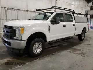 2017 Ford F-250 Lariat z VIN 1FT7W2B6XHEB62470, wystawiony jako Copart lot #57589055 z przebiegiem 131 273 mil mil oraz Czysty tytuł • Clean title. Historia ofert i sprzedaży dostępna na DreamBid. Obrazek 1.