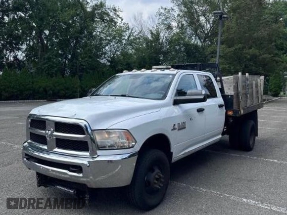 2015 Ram 3500 Tradesman with VIN 3C63RRGLXFG555864, listed as a Copart auction lot 64340873 with 106,945 mi miles. Bid and sale history available at carsss.com. Image 2.