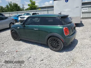 2018 MINI Hardtop Cooper with VIN WMWXP5C52J2G62425, listed as a Copart auction lot 62100435 with 163,698 mi miles and Clean title. Bid and sale history available at DreamBid. Image 2.