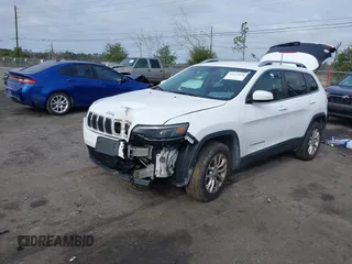 2019 Jeep Cherokee Latitude with VIN 1C4PJMCX0KD336934, listed as a IAAI auction lot 41172828 with 47,477 mi miles. Bid and sale history available at carsss.com. Image 17.