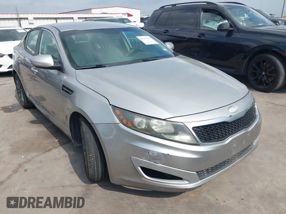 2013 Kia Optima LX with VIN 5XXGM4A78DG193461, listed as a IAAI auction lot 41947163 with 133,070 mi miles. Bid and sale history available at carsss.com. Image 1.