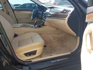 2011 BMW 5 Series 528i with VIN WBAFR1C59BC672733, listed as a IAAI auction lot 41777089 with 201,470 mi miles and . Bid and sale history available at carsss.com. Image 5.