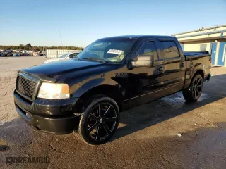 2007 Ford F-150 XLT with VIN 1FTRW12W17KB31028, listed as a Copart auction lot 88881615 with 197,158 mi miles and Salvage Title. Bid and sale history available at carsss.com. Image 1.