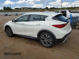 2018 Infiniti QX30 Premium with VIN SJKCH5CR2JA052770, listed as a Copart auction lot 61227824 with 39,761 mi miles and Salvage Title. Bid and sale history available at carsss.com. Image 2.