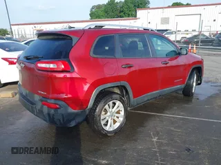 2015 Jeep Cherokee Sport z VIN 1C4PJLAB7FW637356, wystawiony jako IAAI lot #42160364 z przebiegiem 180 310 mil mil oraz . Historia ofert i sprzedaży dostępna na DreamBid. Obrazek 4.