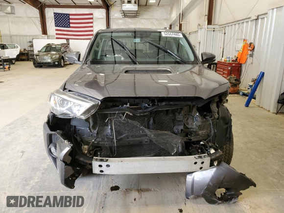 2018 Toyota 4Runner SR5 with VIN JTEBU5JR7J5560461, listed as a Copart auction lot 52667485 with Not Provided miles and Clean Title. Bid and sale history available at DreamBid. Image 5.
