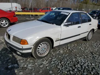 1995 BMW 3 Series 325i with VIN WBACB4328SFM07976, listed as a Copart auction lot 44544775 with 221,191 mi miles and Salvage Title. Bid and sale history available at carsss.com. Image 1.