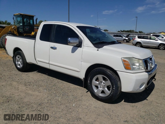 2004 Nissan Titan SE z VIN 1N6AA06A54N529628, wystawiony jako Copart lot #61020005 z przebiegiem 258 224 mil mil oraz Czysty tytuł • Clean title. Historia ofert i sprzedaży dostępna na DreamBid. Obrazek 4.