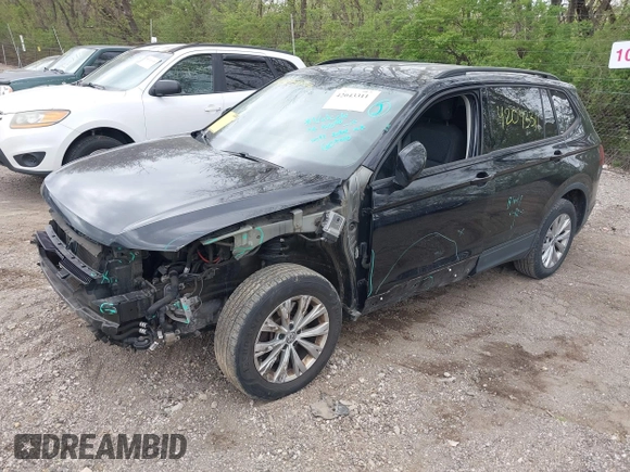 2018 Volkswagen Tiguan S with VIN 3VV1B7AX1JM076071, listed as a IAAI auction lot 42043311 with 107,883 mi miles and . Bid and sale history available at DreamBid. Image 19.