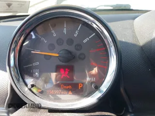 2016 MINI Countryman S z VIN WMWZC5C55GWU01180, wystawiony jako IAAI lot #41874470 z przebiegiem 194 997 mil mil oraz . Historia ofert i sprzedaży dostępna na DreamBid. Obrazek 7.