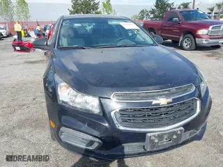 2015 Chevrolet Cruze LS with VIN 1G1PA5SG2F7164605, listed as a IAAI auction lot 41906950 with 119,161 mi miles. Bid and sale history available at carsss.com. Image 6.
