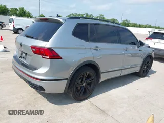2023 Volkswagen Tiguan SE R-Line Black с VIN 3VVCB7AX5PM064412, выставлен на аукционе IAAI как лот 42279912 с пробегом 72 528 миль миль и . История ставок и продаж доступна на DreamBid. Изображение 4.