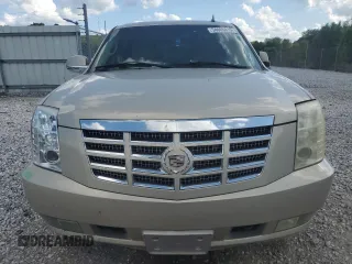 2007 Cadillac Escalade z VIN 1GYFK63827R260277, wystawiony jako Copart lot #54665815 z przebiegiem 206 441 mil mil oraz Tytuł czysty. Historia ofert i sprzedaży dostępna na DreamBid. Obrazek 5.