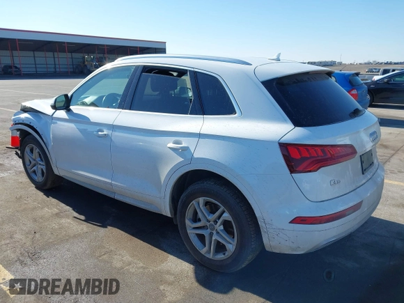 2019 Audi Q5 Premium with VIN WA1ANAFY1K2112607, listed as a IAAI auction lot 41482680 with 58,000 mi miles. Bid and sale history available at carsss.com. Image 3.
